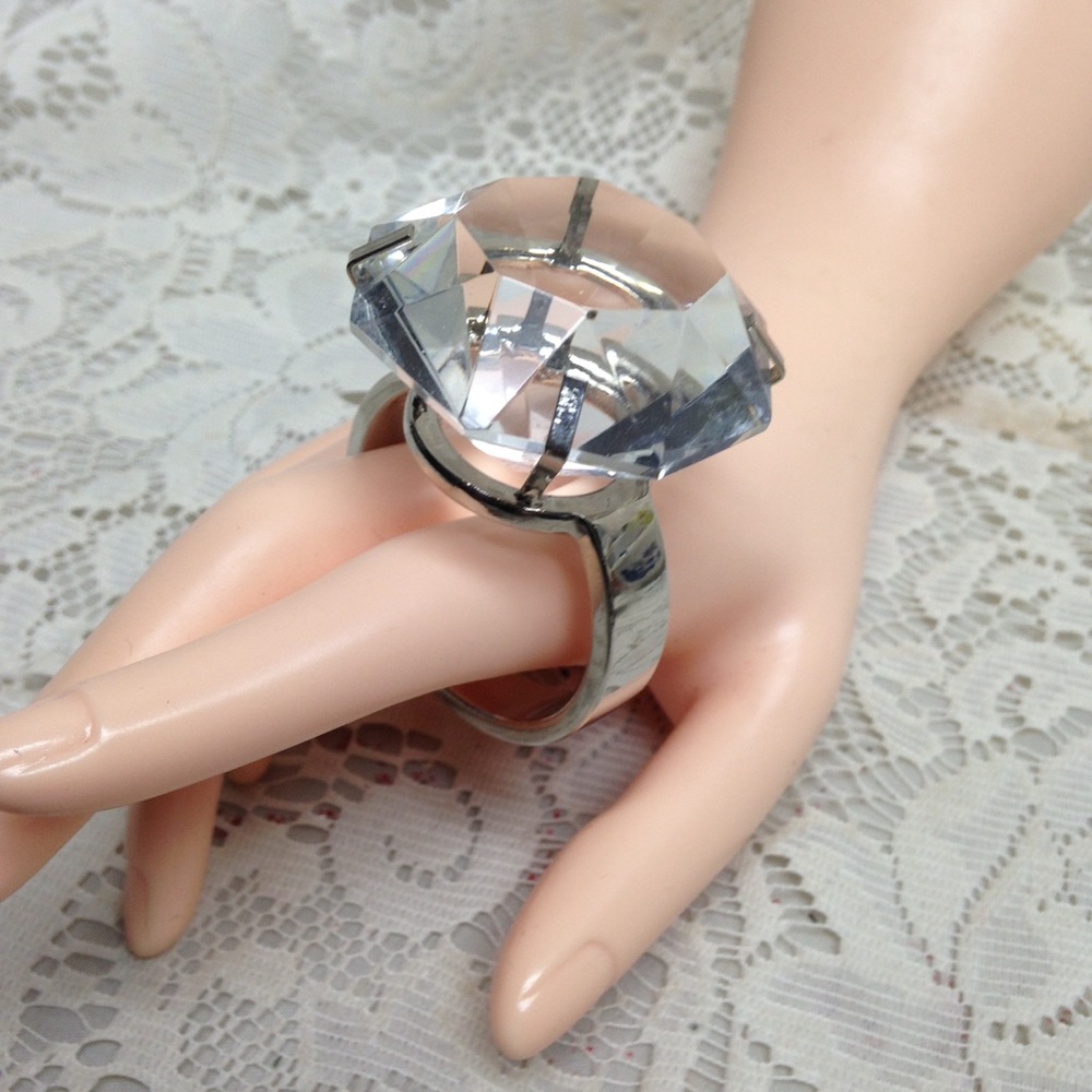 Large Faux Diamond Tiffany Ring-Napkin Ring